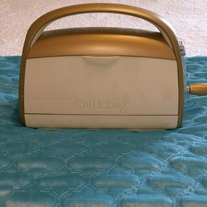 Anna Griffin Cuttlebug